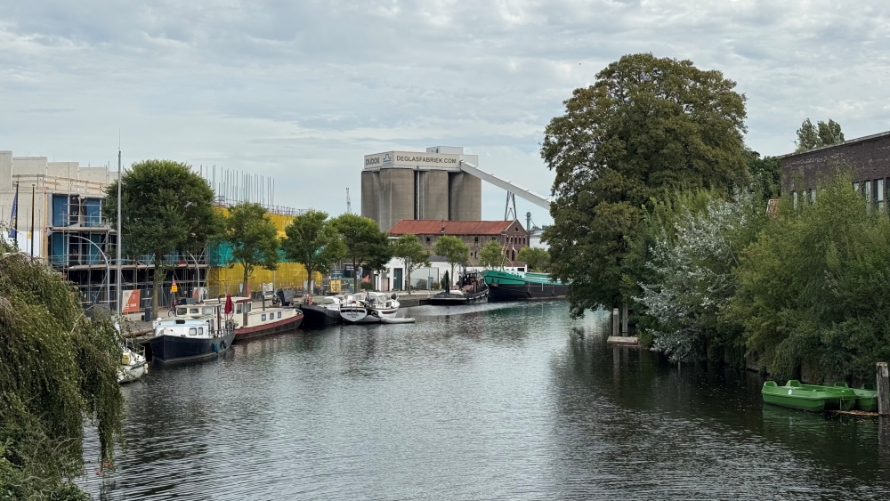 Gemeente start in november ‘grootschalige opschoonactie’ in Schiedamse havens