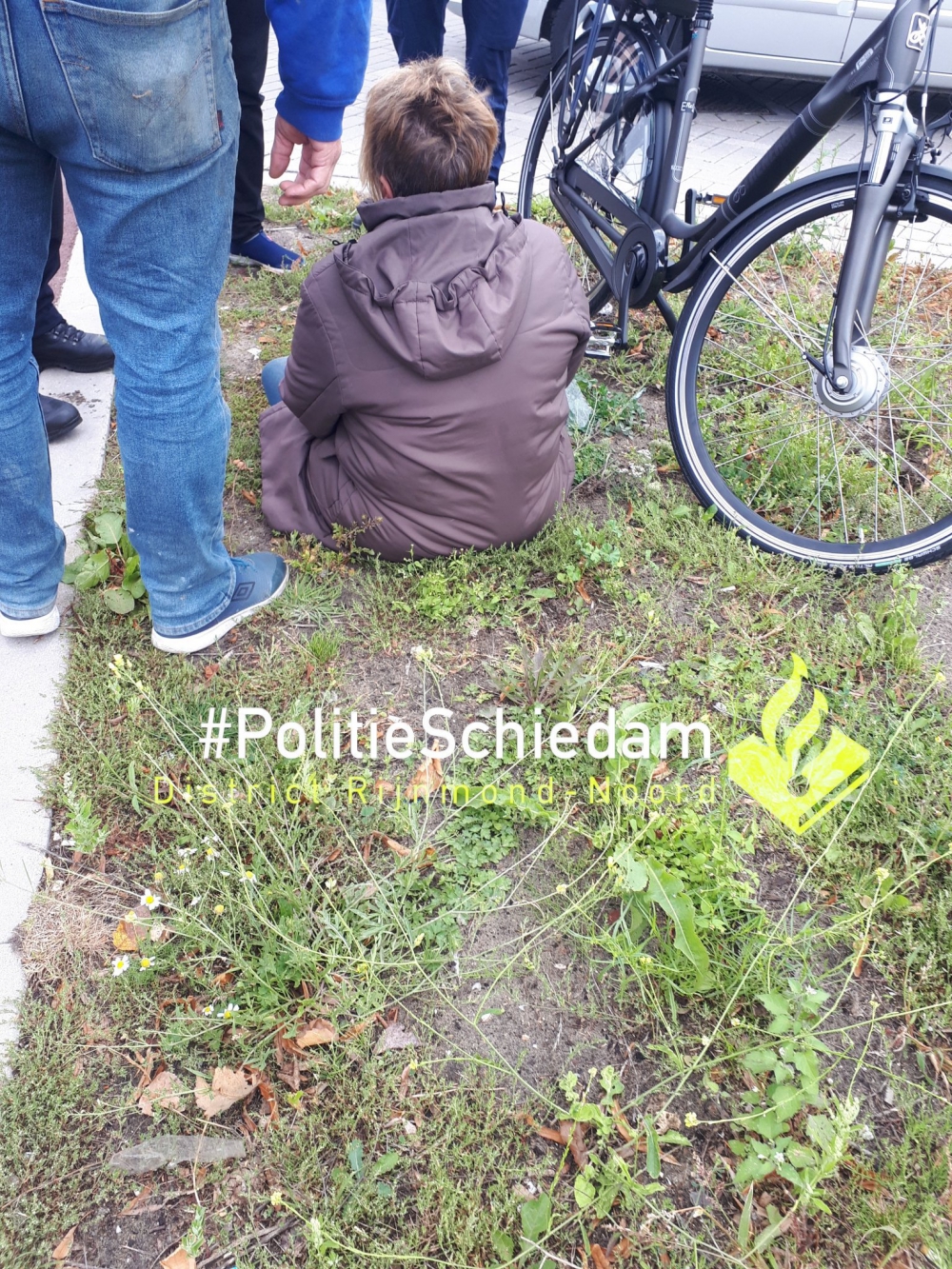 Fietsster aangereden door auto