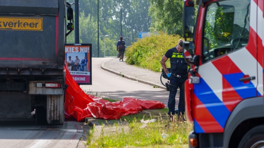 Vrouw overleden na ongeval met vrachtwagen in Schiedam