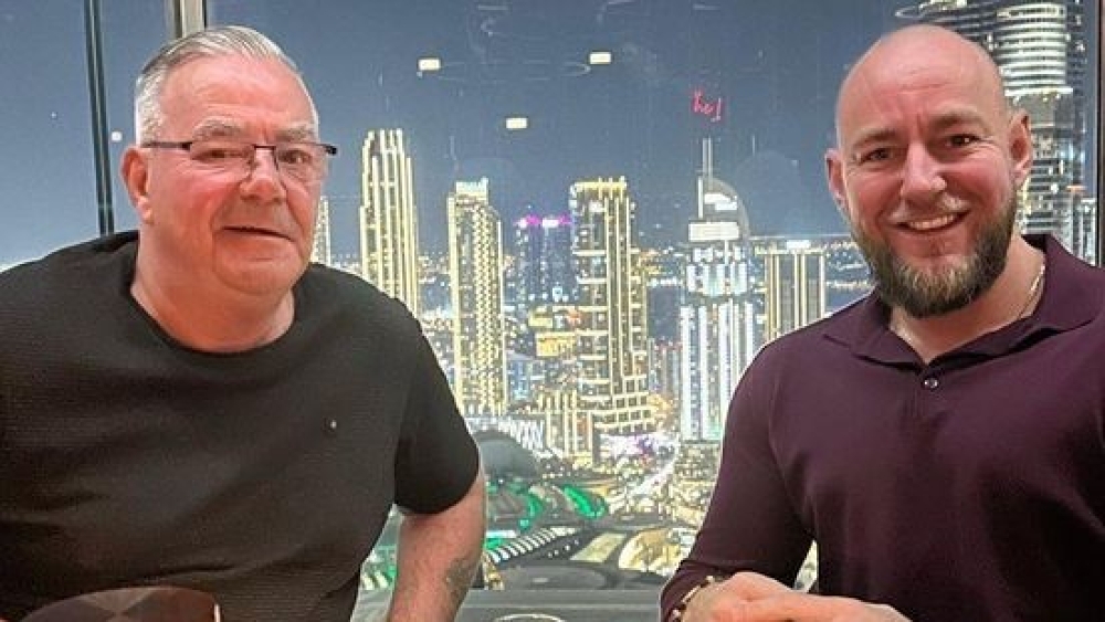 Crimineel Ebben moet tonnen betalen; zaak tegen overleden zoon Marco geschrapt