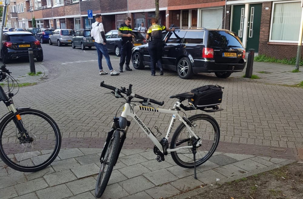 Politie en Handhaving in actie tegen (jeugd)overlast in Oost