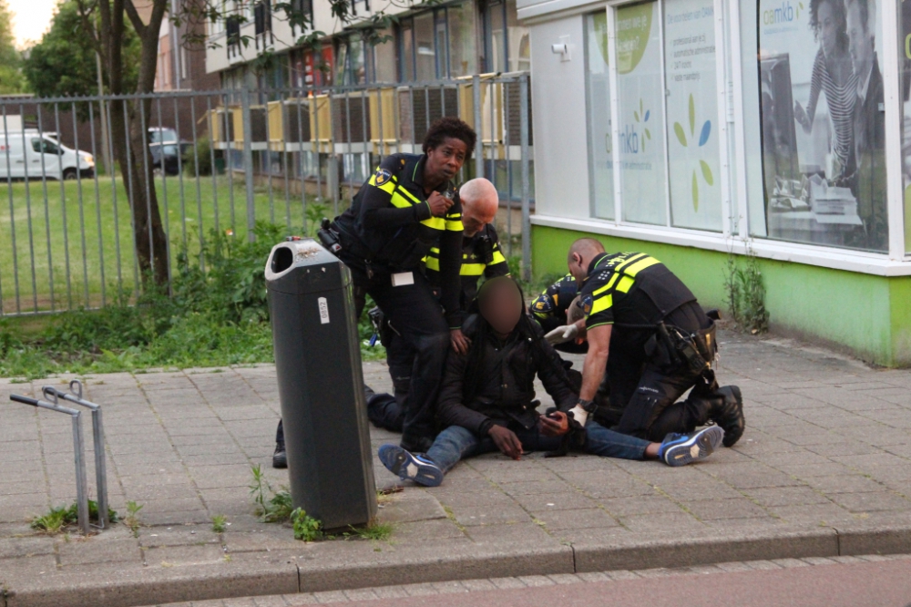 Twee zwaargewonden bij steekpartij op de Parkweg