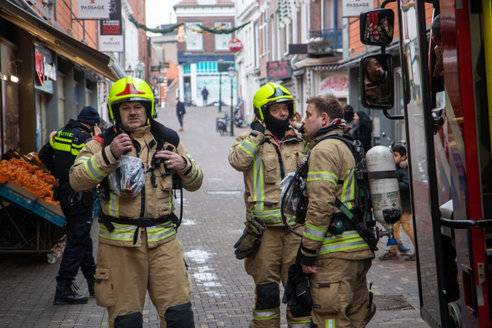 Brandweer rukt uit voor houtkachel