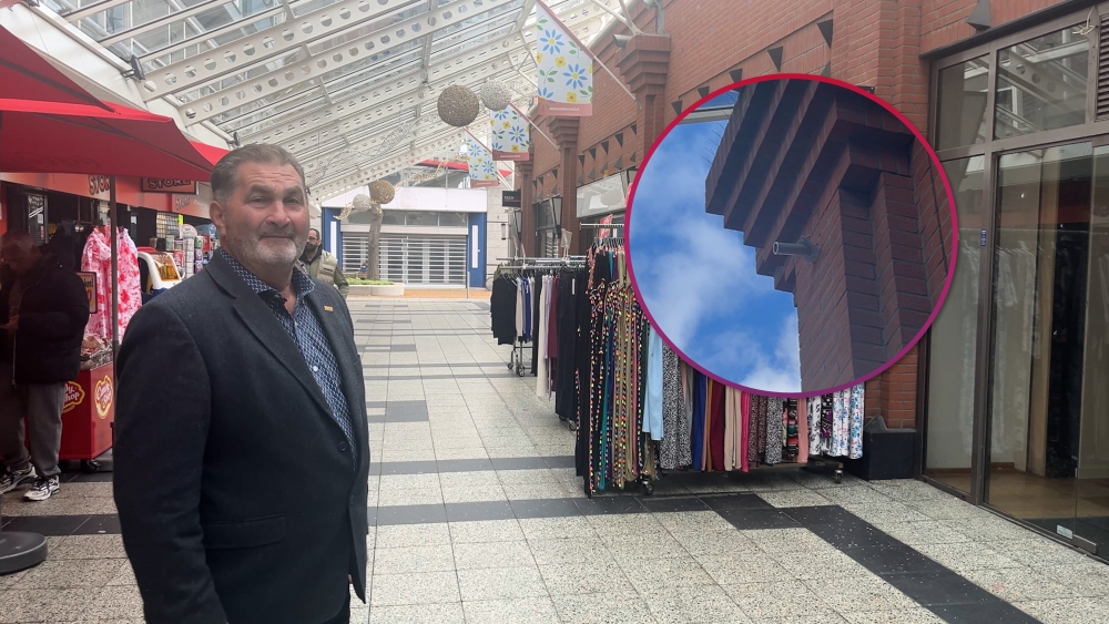 Ron maakt zich zorgen om loshangende vlaggenstok: ‘Verminking van het Liesveld’