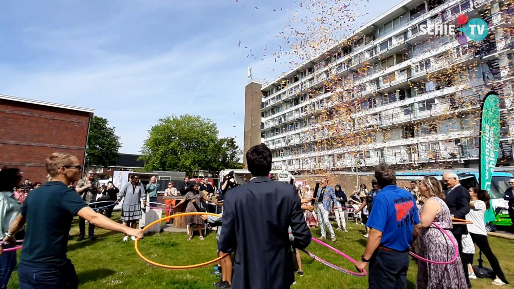 Nieuwe Wetenschappersbuurt in Oost officieel geopend: "Met elkaar van deze wijk iets moois maken"