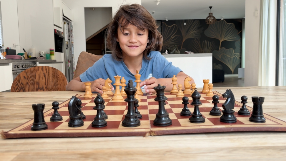 &#039;Iedereen wil in mijn team zitten’: Schiedamse Nova (6) Nederlands kampioen schaken