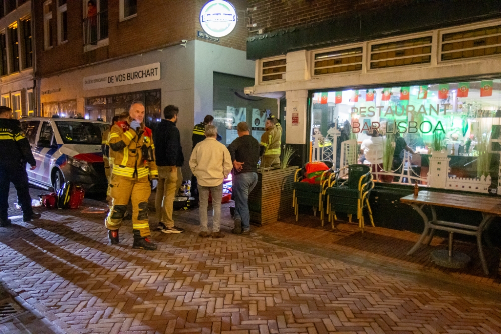 Man neergestoken en gereanimeerd voor Schiedams eetcafé