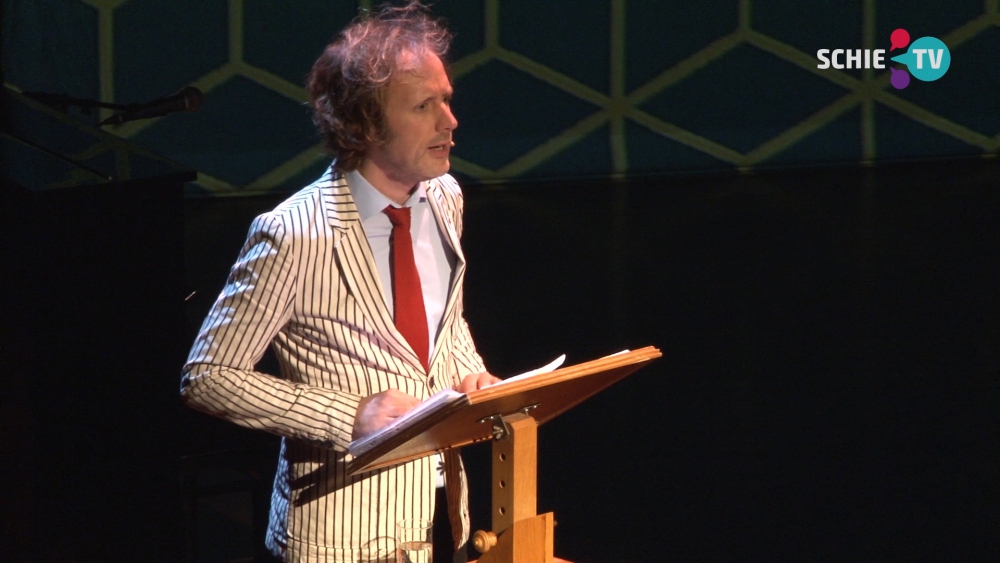 Komiek Ronald Snijders in Schiedam met 'Groot Succes 2'