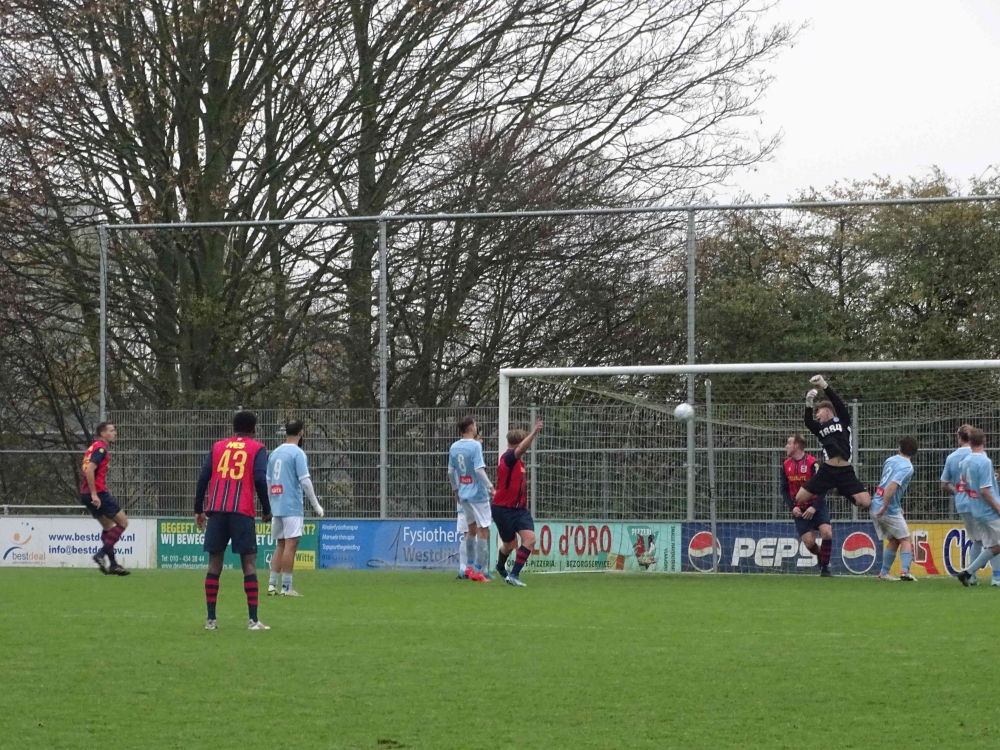 Victoria'04 verslaat Hermes DVS op eigen veld met 2-0
