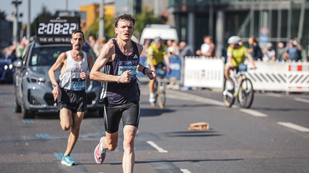 Schiedamse Emiel Berghout loopt &#039;beste race tot nu toe&#039; bij marathon Berlijn