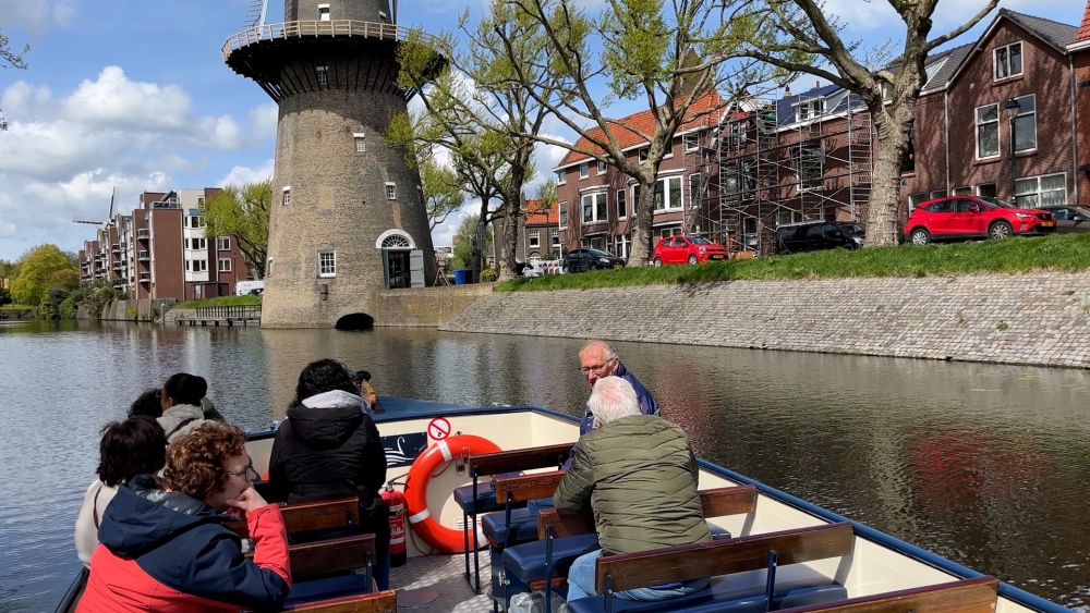 Bruggen op woensdagen dicht, Schiedamse rondvaarten boos: ‘Is de drukste dag’