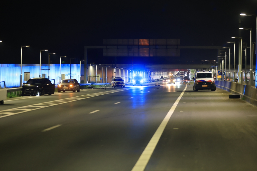 Snelweg dicht na fors ongeval bij Schiedam