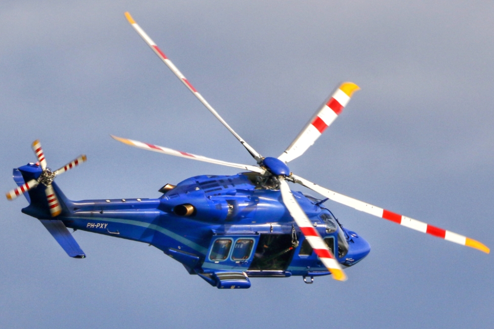 Politiehelikopter zoekt naar vermiste man in Vlaardingen