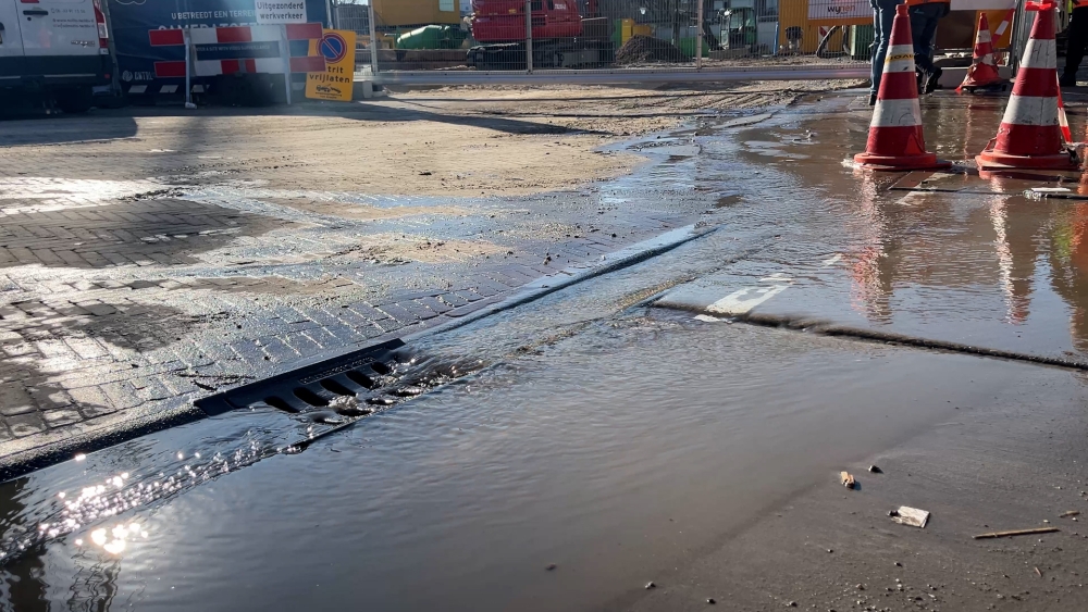 Problemen met waterleiding bij bouw s’MAAK, oorzaak nog onduidelijk