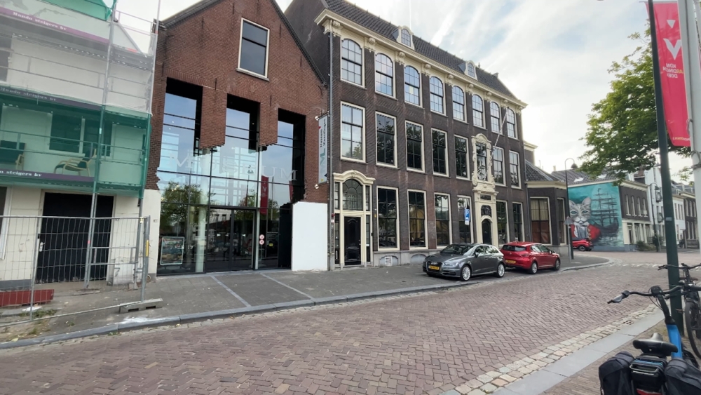 Verzamelaar van torso's exposeert met eigen tentoonstelling in Museum Vlaardingen