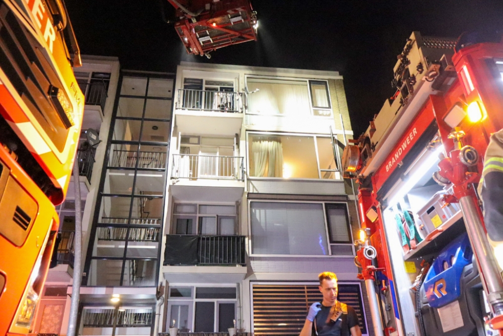 Brand in Schiedamse flatwoning: bewoner naar het ziekenhuis