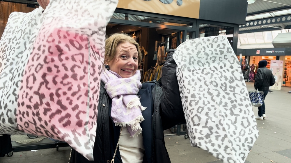 'We kunnen nooit genoeg kleren hebben': er zijn nog stappen te maken in bewuster winkelen