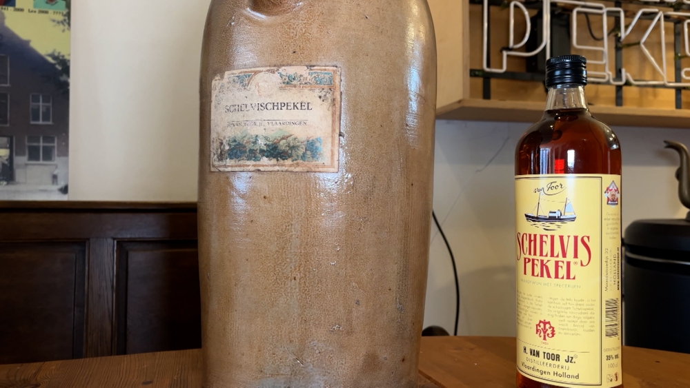 David Bowie’s liefde voor schelvispekel heeft nog steeds impact op de Vlaardingse drank