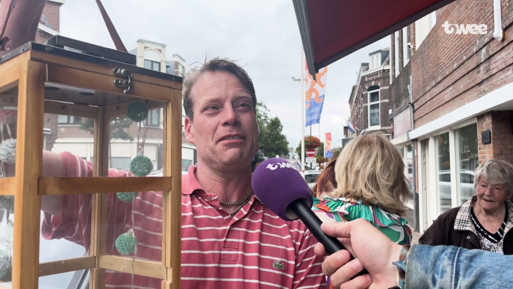 Meerdere pareltjes tussen gratis spullen op weggeefdag Stichting J&S