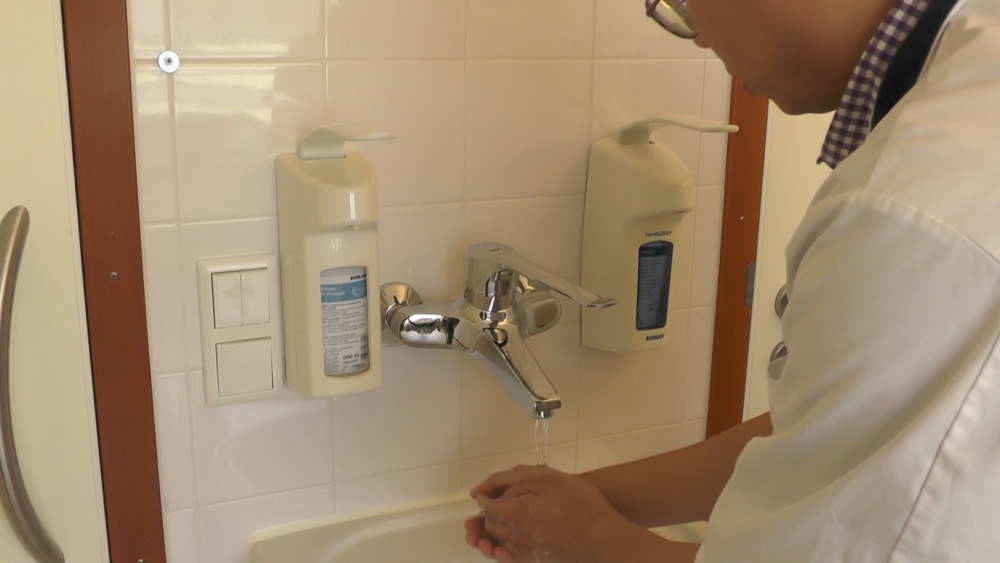 Ziekenhuis snijdt in polikliniekbezoeken