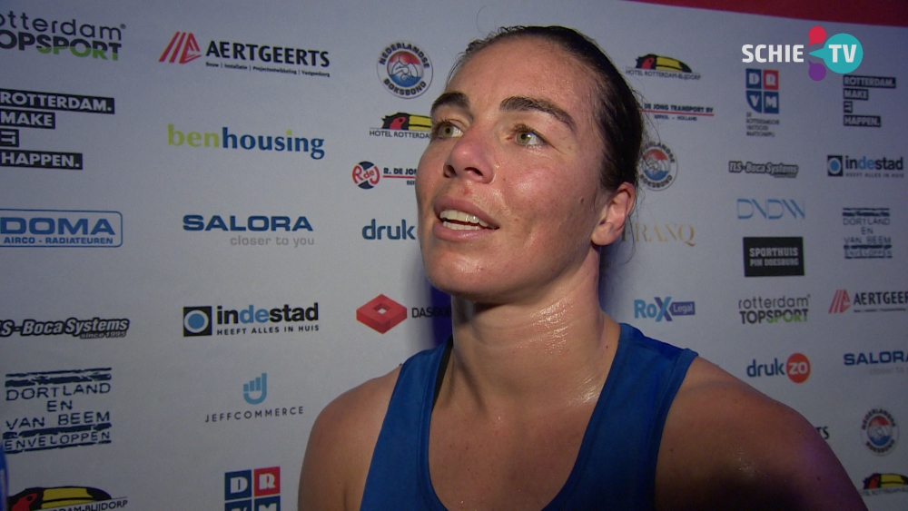 Nouchka Fontijn wint duel in boksinterland