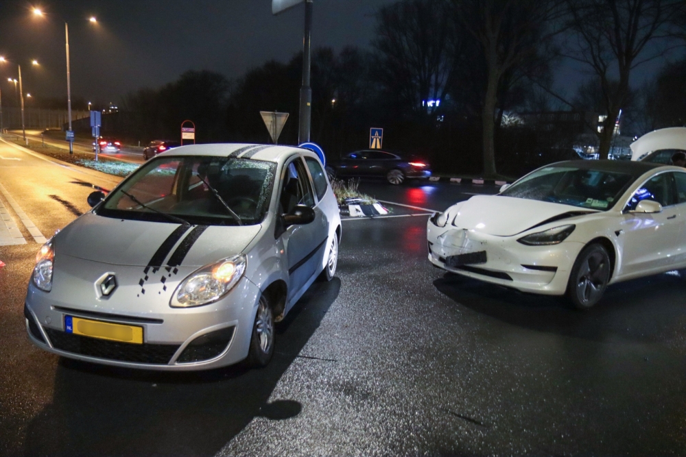 Ongeval op Hargalaan, andere automobilisten negeren afzetting en worden aangehouden