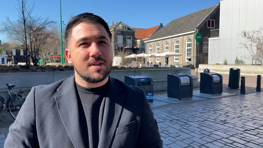 Cemil Kahramanoğlu lijsttrekker van DENK in Schiedam bij gemeenteraadsverkiezingen