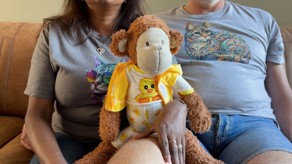 Knuffels en poppen geven Schiedamse en Vlaardingse volwassenen nog altijd troost