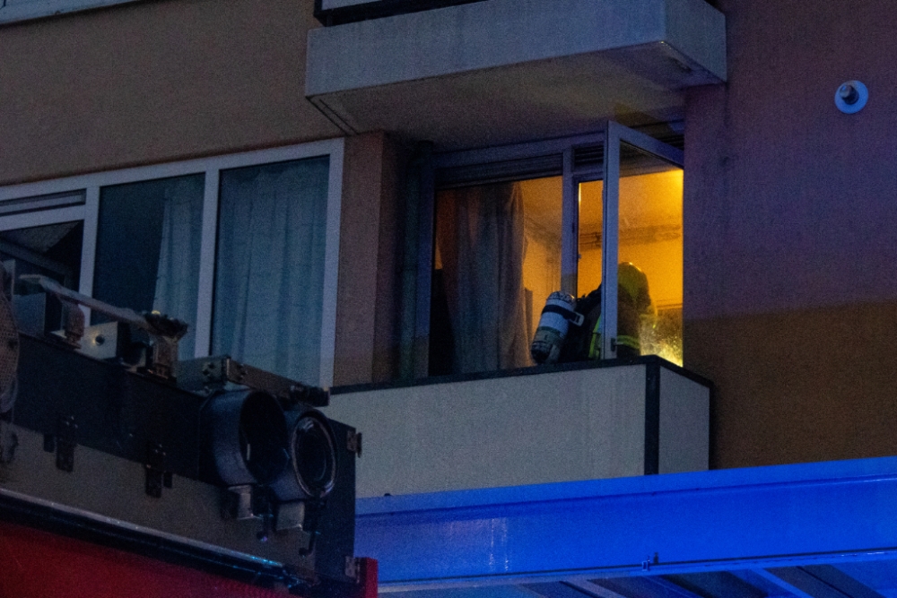 Keukenbrand Van Hogendorplaan snel onder controle