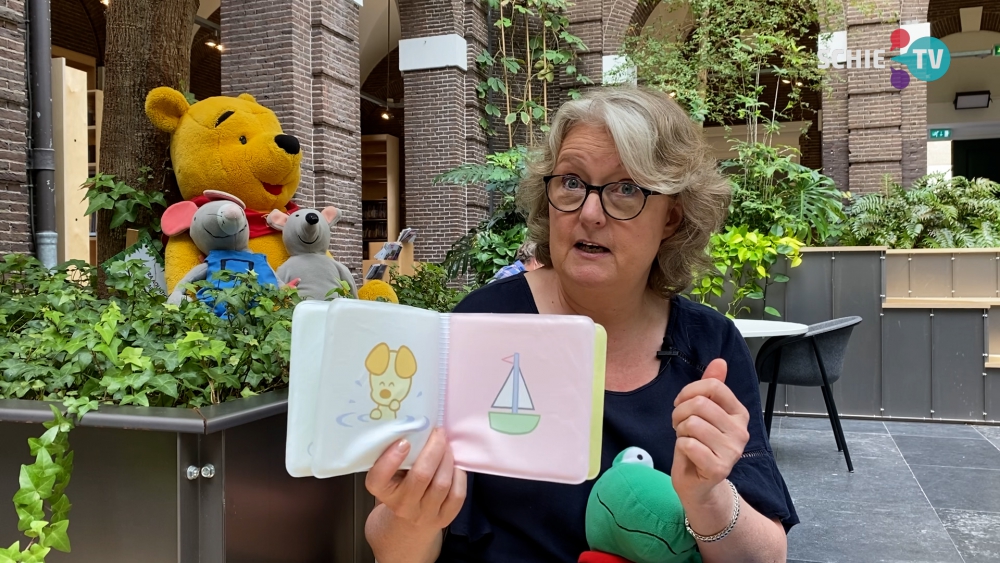 'Als baby's worden voorgelezen dan hebben ze later minder kans op leerachterstand'