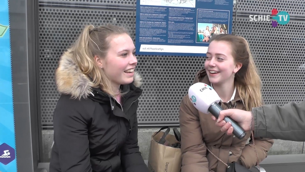 'Ik ben verhuisd omdat de Hoekse Lijn nog niet rijdt'