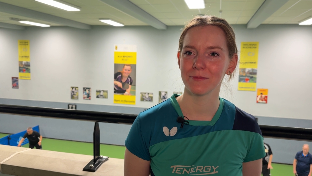 Britt Eerland leidt Nederlands team naar achtste finales op EK Tafeltennis
