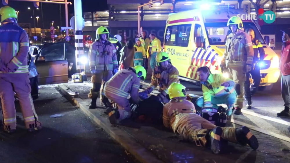Zwaar ongeval op 's-Gravelandseweg