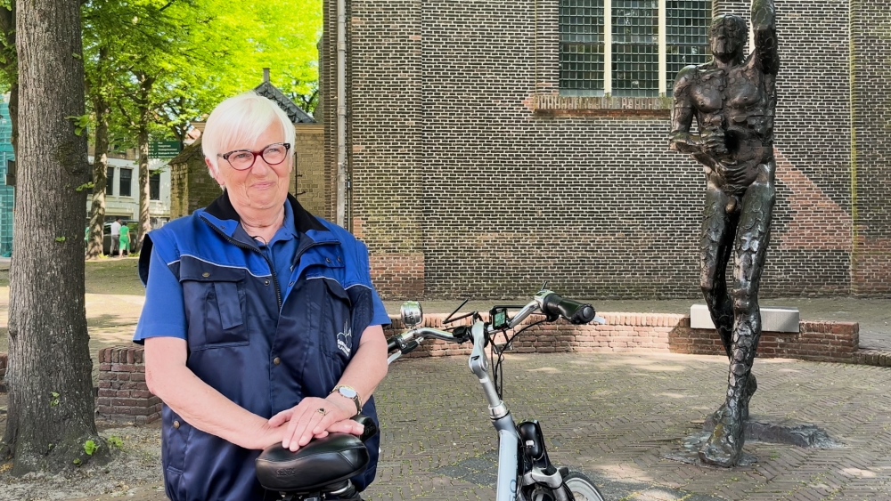 Ellie fietst op 4 mei langs oorlogsverleden van Vlaardingen en hoopt op gezelschap
