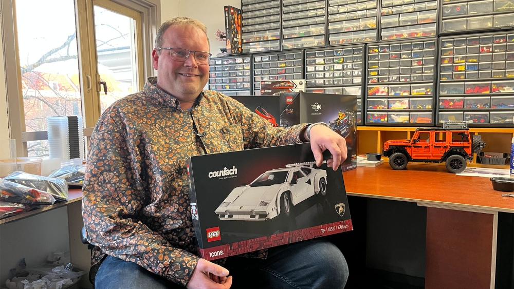 Schiedamse Legobouwer Edwin (45) heeft zijn eigen Titanic in de woonkamer