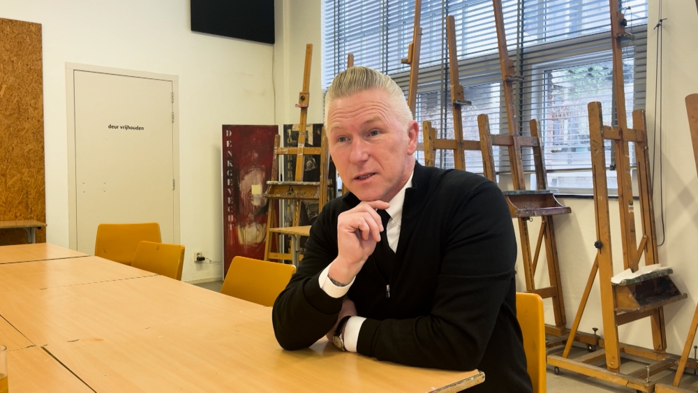 Vlaardingse schrijver Alex Boogers brengt novelle uit over hond Otis