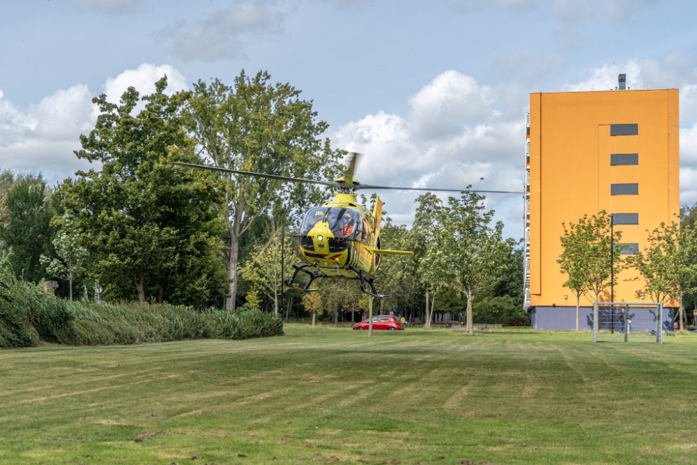 Traumahelikopter opgeroepen voor medisch noodgeval in Vlaardingen