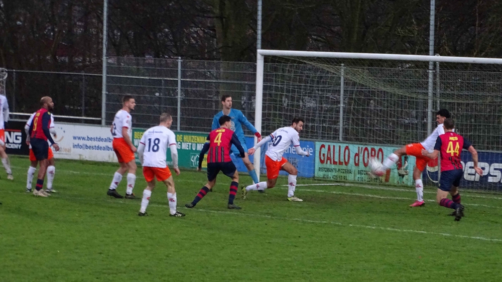 CWO is Victoria'04 de baas op het veld